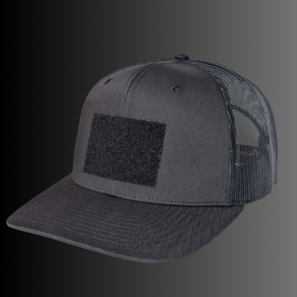 The Radish Hat (Black/Black)