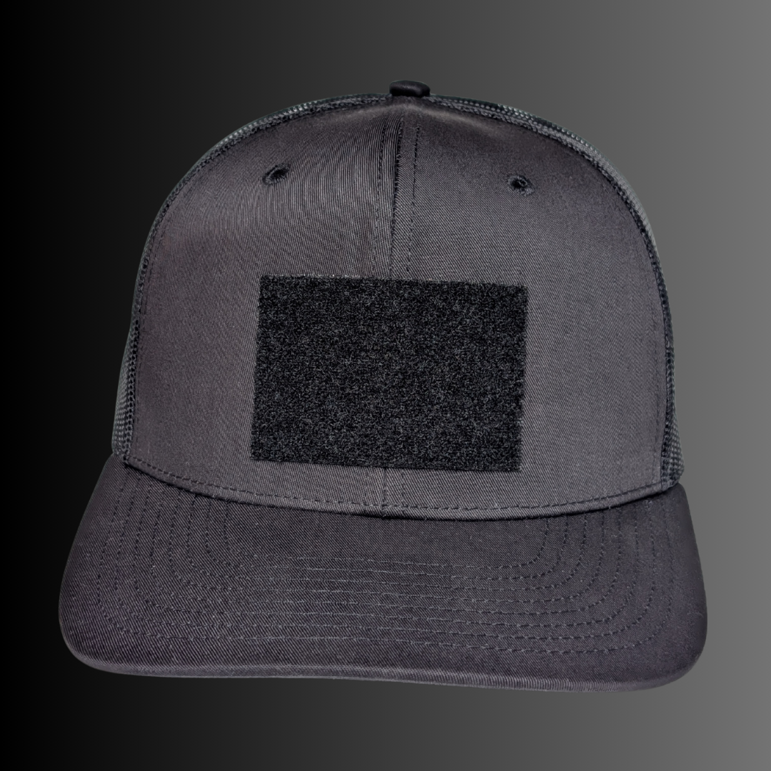 The Radish Hat (Black/Black)